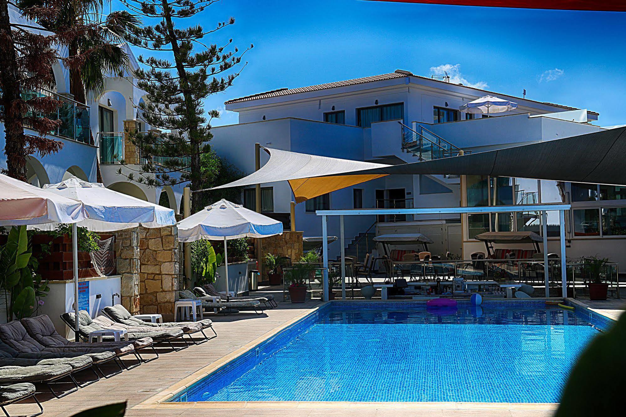 Latchi Escape Hotel And Suites Polis Extérieur photo